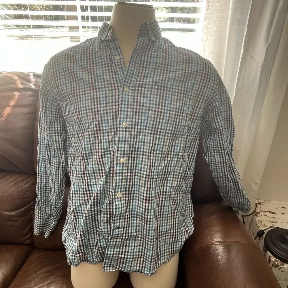 Izod button down size large